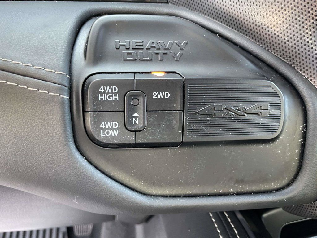 Used 2024 RAM 2500 Limited AWD/4WD image 46