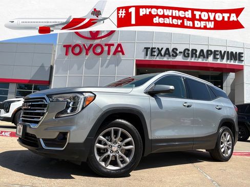 Used 2024 GMC Terrain SLT AWD/4WD image 1