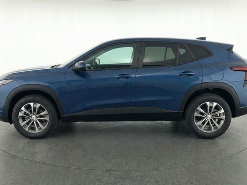 Used 2025 Chevrolet Equinox LT image 5