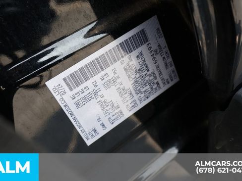 Used 2024 Nissan Rogue SV FWD image 38