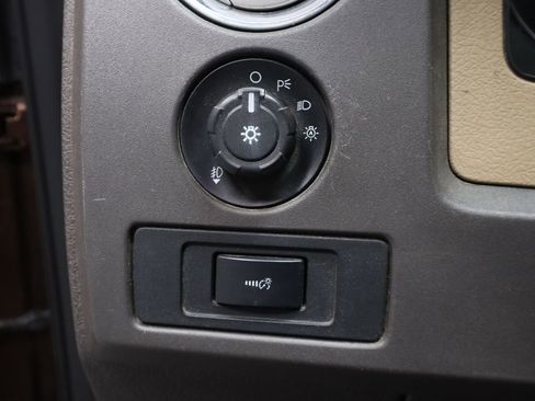 Used 2012 Ford F150 XLT w/ XLT Chrome Pkg image 26