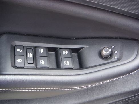 Certified 2023 Jeep Grand Cherokee Altitude AWD/4WD image 16