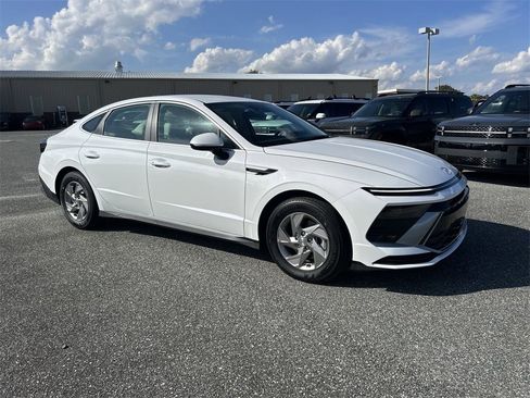 New 2026 Hyundai Sonata SE image 2
