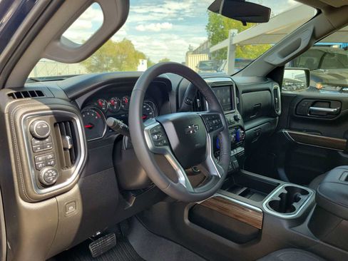 Used 2022 Chevrolet Silverado 1500 LT Trail Boss w/ Safety Package image 2