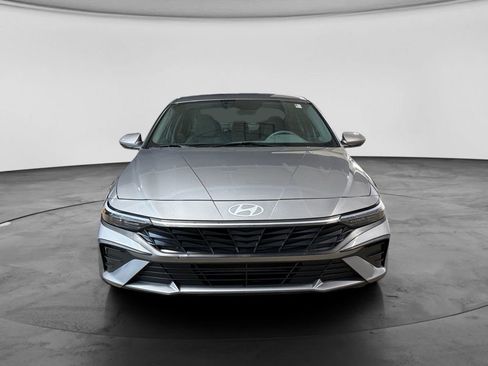 Certified 2024 Hyundai Elantra SEL image 11