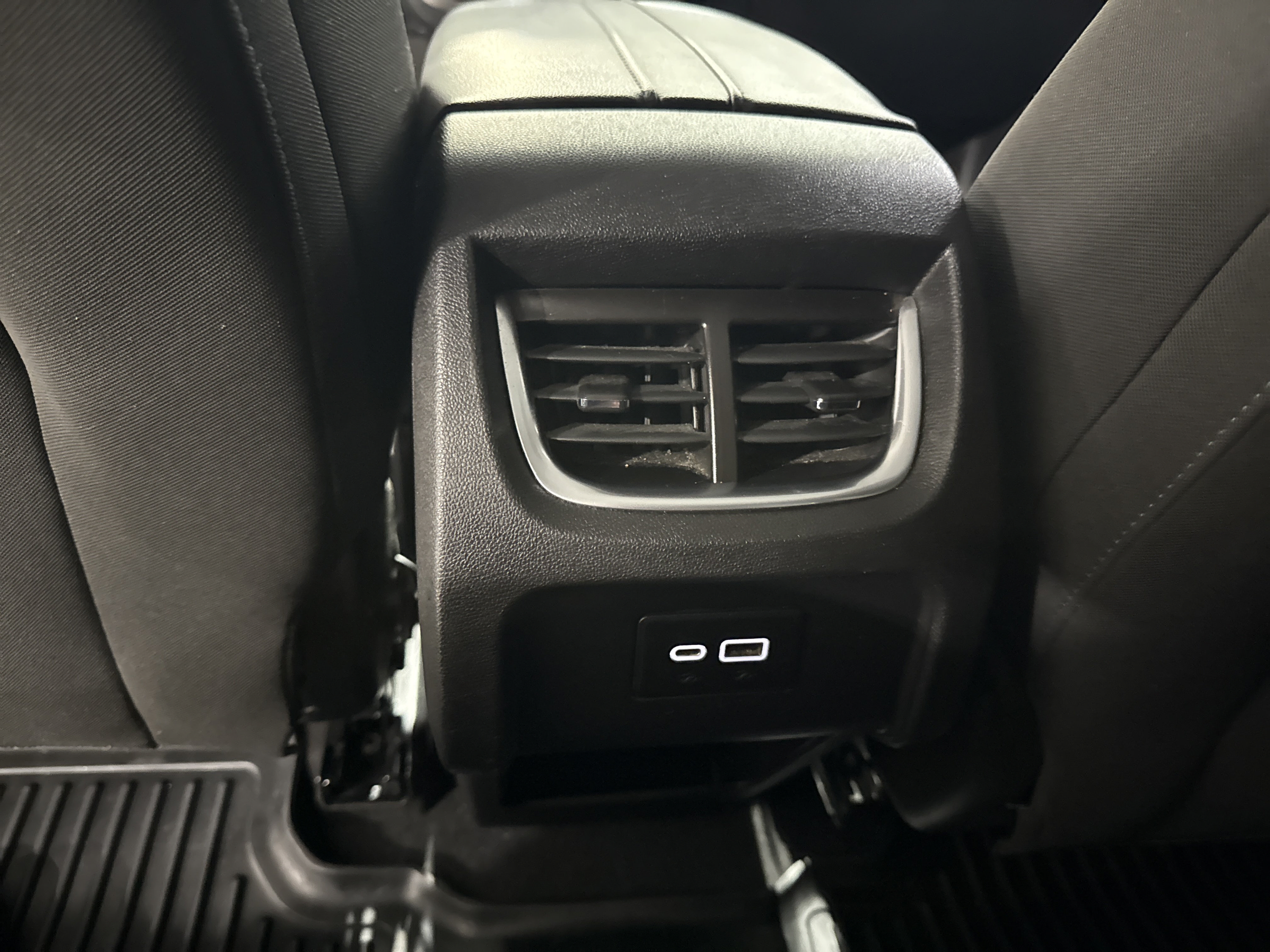 Used 2021 Chevrolet Blazer LT FWD image 30