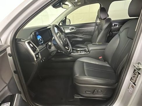 Used 2023 Kia Sorento SX AWD/4WD image 12