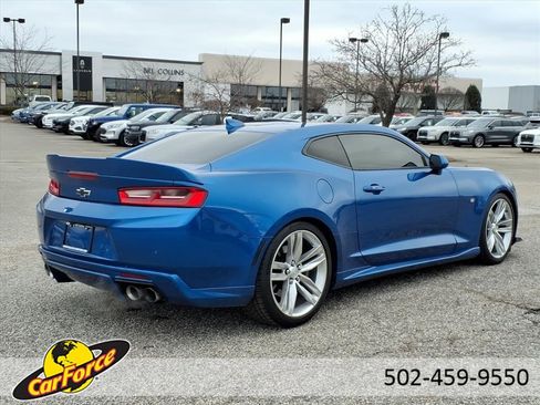Used 2017 Chevrolet Camaro SS image 8