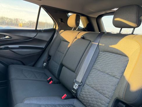 Used 2019 Chevrolet Equinox LT w/ Driver Convenience Package image 30