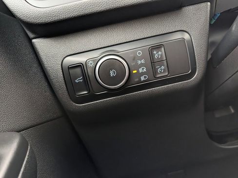 Certified 2023 Ford Escape Platinum w/ Premium Technology Package image 21