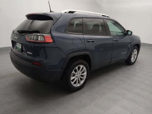 Used 2021 Jeep Cherokee Latitude FWD image 10