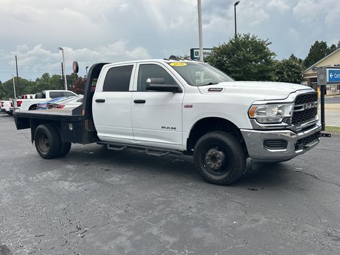 Used 2020 RAM 3500 Tradesman w/ Chrome Appearance Group AWD/4WD image 2