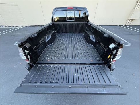 Used 2012 Toyota Tacoma 2WD Access Cab image 24