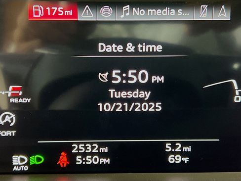 Used 2025 Audi A8 L 3.0T w/ Executive Package image 12