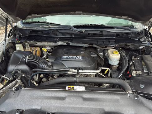 Used 2014 RAM 2500 SLT AWD/4WD image 9