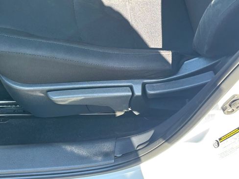 Used 2025 Nissan Sentra S FWD image 18