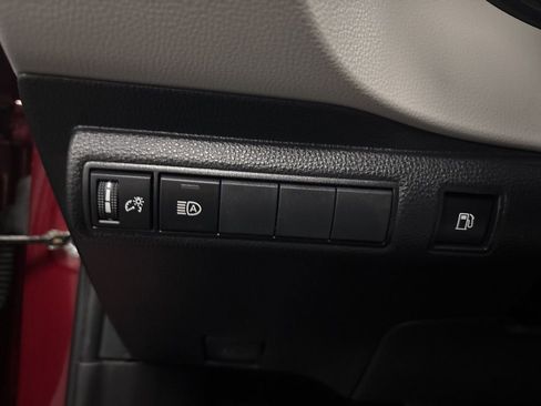 Used 2022 Toyota Corolla LE image 21