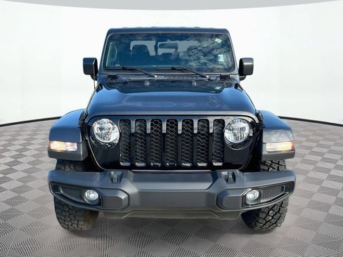 Used 2023 Jeep Gladiator Sport AWD/4WD image 2