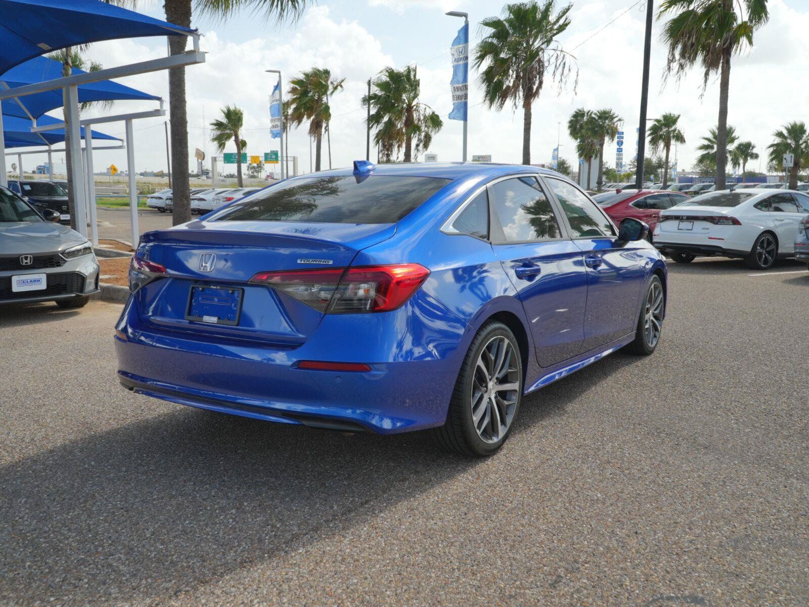 Used 2023 Honda Civic Touring image 10