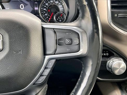 Used 2019 RAM 1500 Laramie image 29