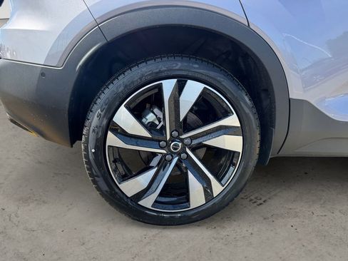 New 2026 Volvo XC40 B5 Ultra w/ Protection Package Premier AWD/4WD image 8