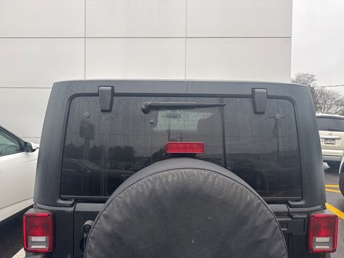 Used 2015 Jeep Wrangler Unlimited Sport w/ Quick Order Package 24S image 5