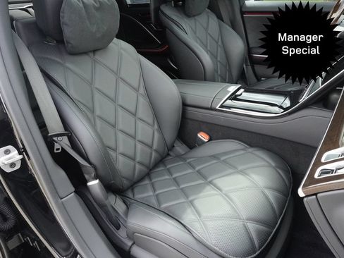 Used 2025 Mercedes-Benz Maybach S 680 4MATIC image 24