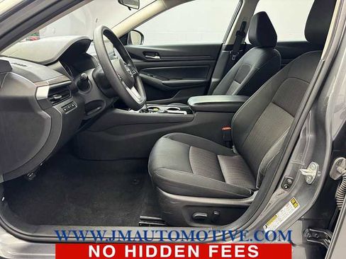 Used 2024 Nissan Altima 2.5 SV image 12