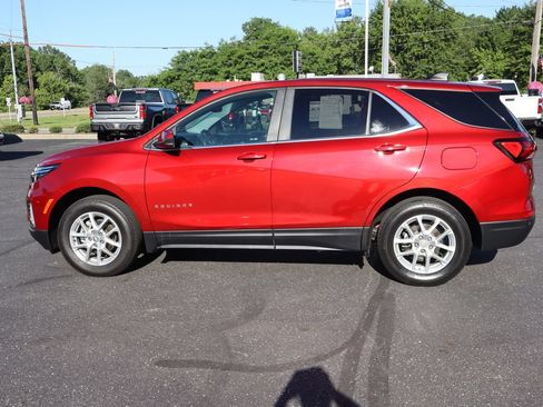 Used 2023 Chevrolet Equinox LT AWD/4WD image 30