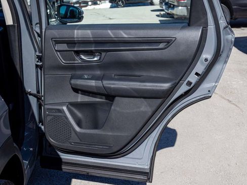 Used 2023 Honda CR-V LX image 15