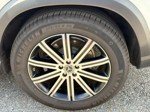 Used 2026 Mercedes-Benz GLE 350 4MATIC w/ Winter Package image 4