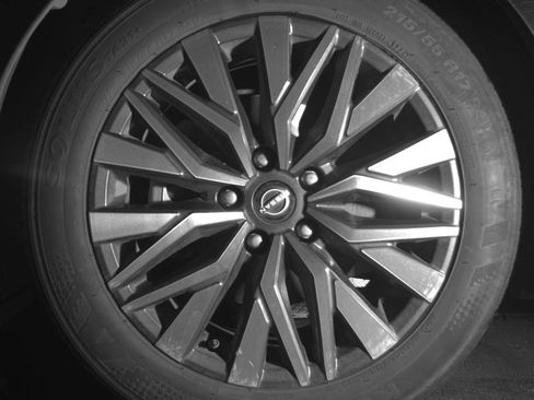 Used 2025 Nissan Altima 2.5 SV image 12