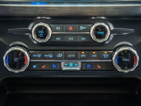 New 2026 Ford F250 Lariat w/ Black Appearance Package AWD/4WD image 27