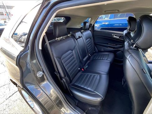 Certified 2017 Ford Edge SEL w/ Equipment Group 201A image 24