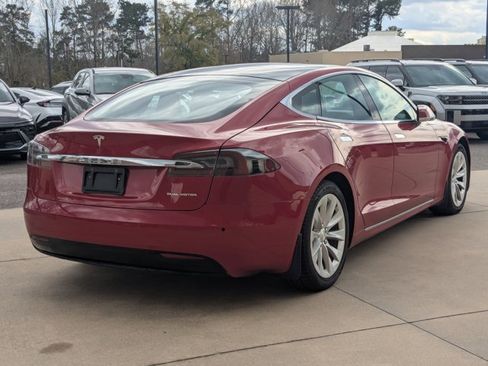Used 2020 Tesla Model S Long Range Plus image 5