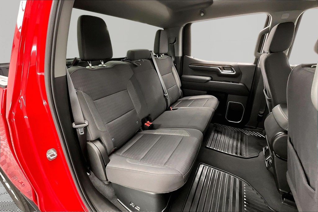 Used 2023 Chevrolet Silverado 1500 LT AWD/4WD image 28