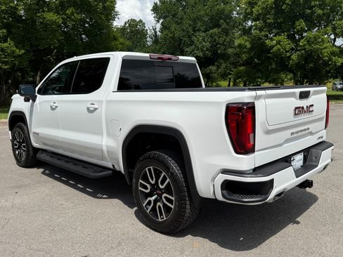 Used 2024 GMC Sierra 1500 AT4 w/ Technology Package image 4