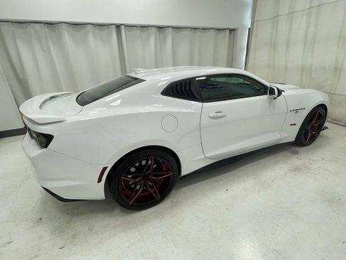 Used 2020 Chevrolet Camaro SS image 6
