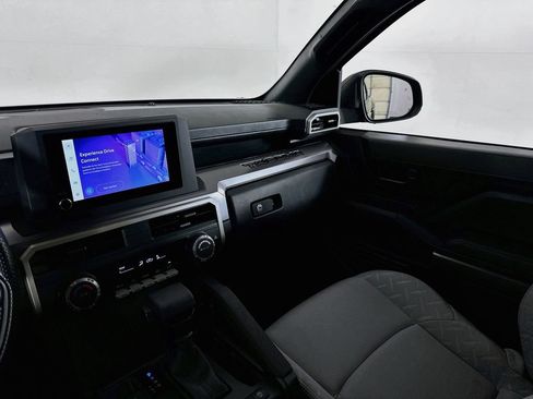 Used 2026 Toyota Tacoma SR5 RWD image 23
