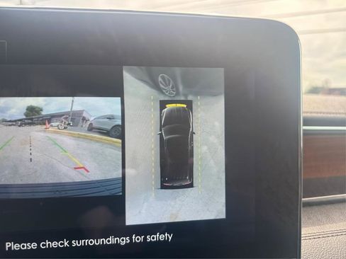 Used 2019 Lincoln Navigator Reserve image 26