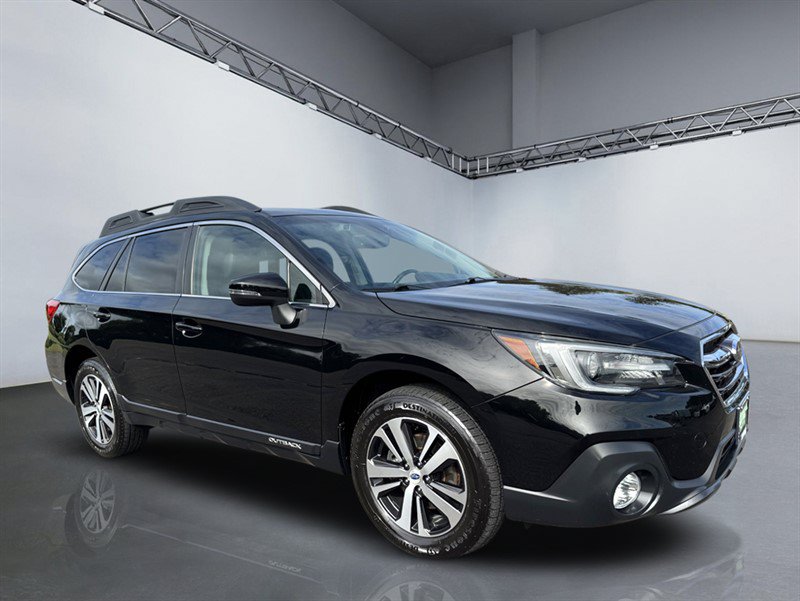 Used 2018 Subaru Outback 3.6R Limited AWD/4WD image 9
