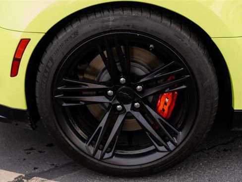 Used 2019 Chevrolet Camaro ZL1 image 7