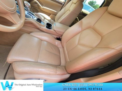 Used 2013 Porsche Cayenne S AWD/4WD image 10