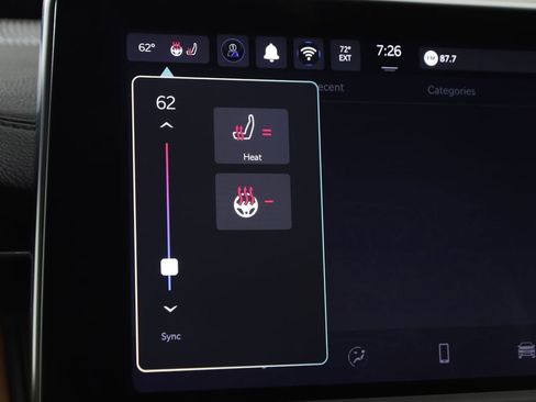 Used 2025 Jeep Compass Limited image 8