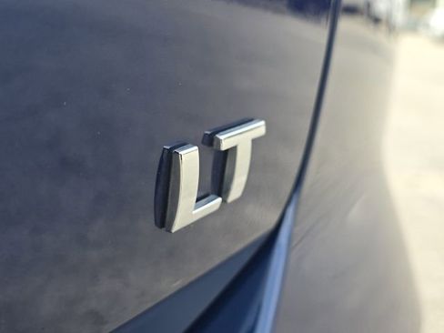 Used 2023 Chevrolet Equinox LT image 9