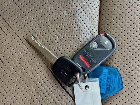 Used 2004 Honda Pilot EX image 35