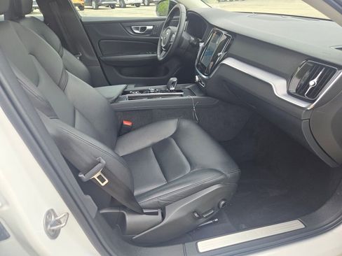 Used 2024 Volvo S60 B5 Core FWD image 6