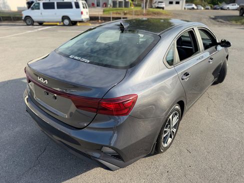 Used 2022 Kia Forte LXS w/ LXS Technology Package FWD image 20