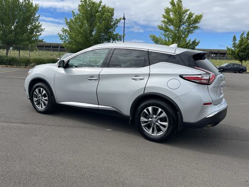 Used 2018 Nissan Murano SL w/ Moonroof Package AWD/4WD image 3