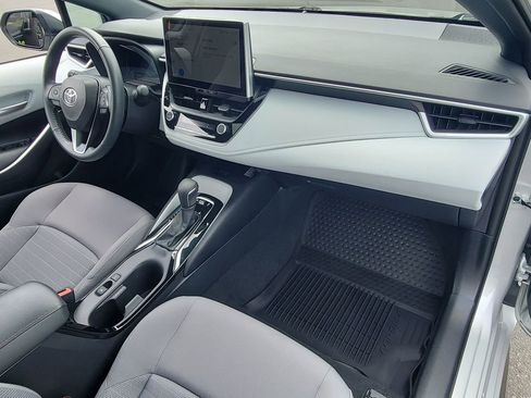 Used 2025 Toyota Corolla SE w/ SE Premium Package FWD image 28